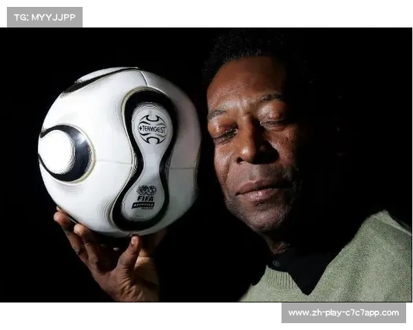 球王贝利离世回顾 曾三度捧起世界杯荣耀缔造足球传奇 球王贝利离世回顾 曾三度捧起世界杯荣耀缔造足球传奇