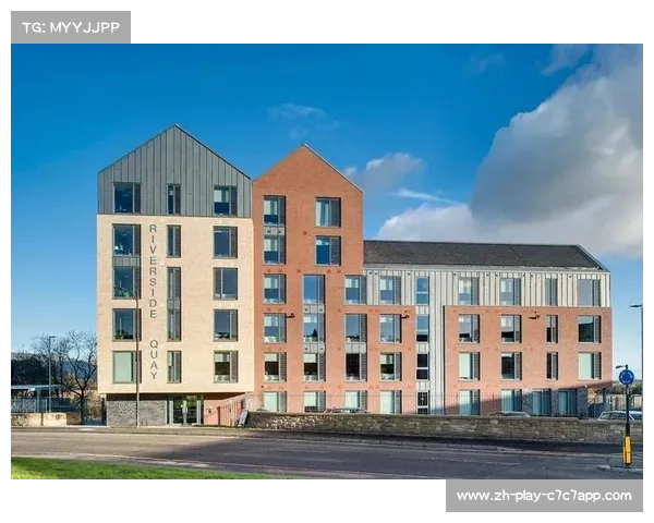 斯特林忧虑家人安全 拟在家中打造安全避风港