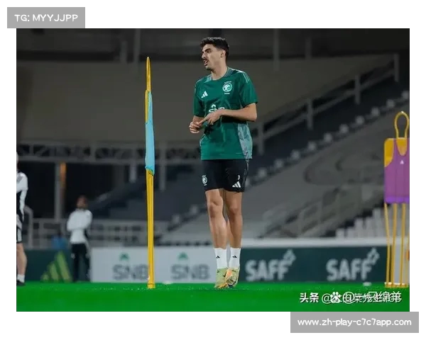 瓦拉内明夏合约到期或考虑加盟沙特球队的前景分析