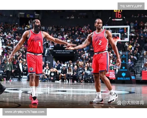 快船官方庆祝胜利 哈登精彩表现引领球队荣耀之路