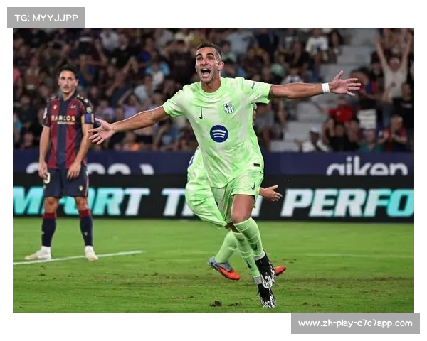 邓弗里斯两度破门并助攻 亚马尔费兰闪电破门 巴萨战平国米3-3